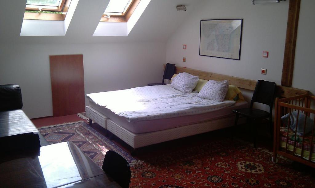 Orli Hnizdo At Chateau Novak Křivoklát Værelse billede